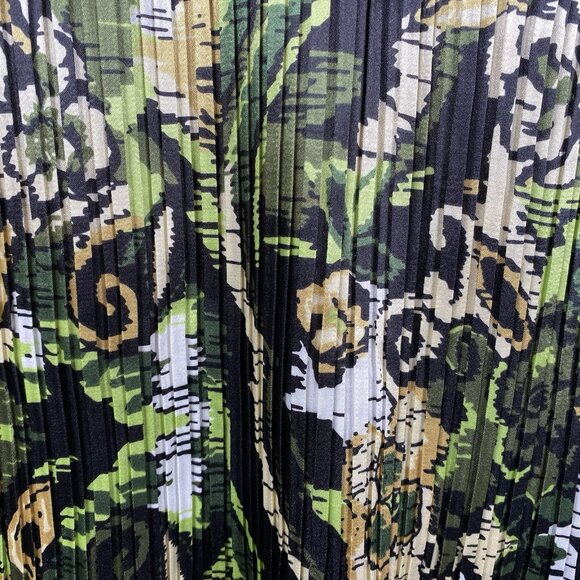 Violet and Claire Top Women's Green Sz S Pleats Crochet Babydoll Fairy Y2K - Picture 9 of 12